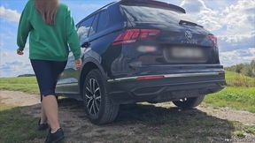 Bouncing New Volkswagen Tiguan 3