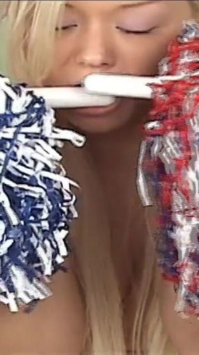 Blonde American Teen Girl Little Lexie Masturbates to Orgasm on Cam