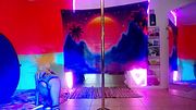 STRiPPER POLE DANCiNG