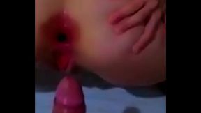 Shhh! N&atilde_o grite! Novinha do cu apertado foi arrombado pelo meio-irm&atilde_o mais velho. Ficou toda arrombada