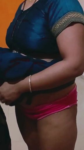 Rhea ji was fucked by her boyfriend in desi style, and Riya was given pleasure   Clip 1
