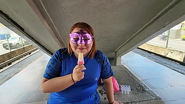Sit on my face, eat my ass, make a popsicle with the cum and eat it in the subway