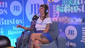 8 orgasmos de esencia migrante latina de gran culo termina haciendo garganta profunda en juan bustos podcast