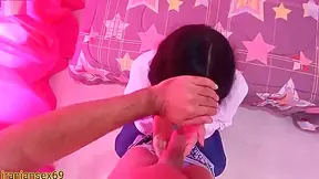 Iranian Milf Bends Down For Her Lover To Appraise And Enjoy