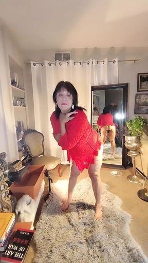 The 2 D&#039;s, Dancing &amp; Dildo Feel so, so, Good!