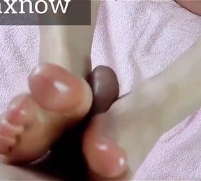 Foot Side Job Oiled Cum on Feets 4K Shanaxnow