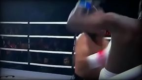 Andr&oacute_geno delineado fudendo neg&atilde_o da quebrada com 10 anus de corre!