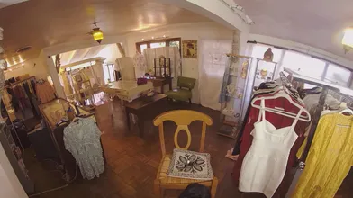 While Shopping Vr Porn, Vrb Trans Domino Plays With Dildo