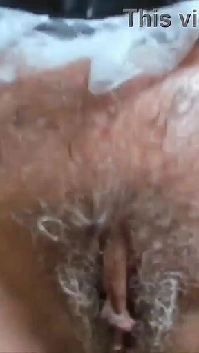 Naughty Maid Gianna Michaels Always Her Big Tits and Ass and Shaves Her Hairy Pussy Live