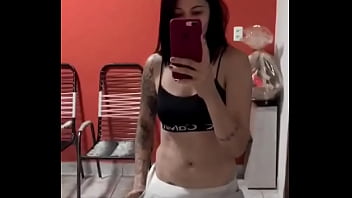 Rayssa Kenya puta oferecida se rebolando