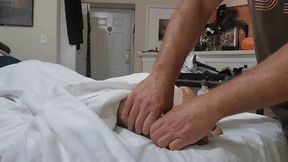 Reflexology foot massage (SD 1080 WMV)