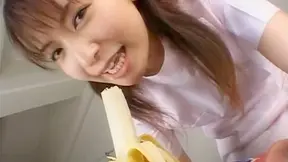 Ravishing Beauty Gets Nailed Outdoors After Blowjob