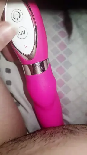 I masturbate with Manolito, that&#039;s the name of my vibrator, I stay home alone and I have strong orgasms