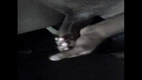 Garoto da pica torta se acabando na punheta