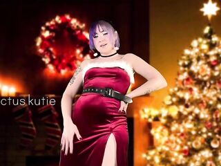 cheating mrs. claus sucks + fucks an elf