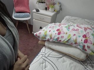 Me paga la renta con sexo antes de que nos vea mi esposa