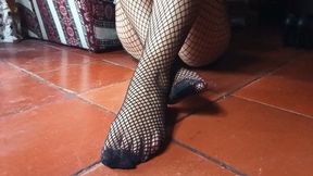 Bare feet in fishnet stockings (3)