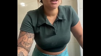 Gosto de mostrar minha Rachada inchada