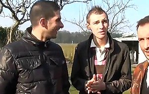 Ambre en gang-bang !