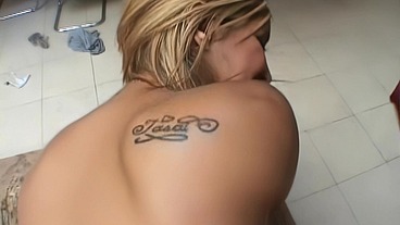 Isis Love Keeps Her Pussy Creamed