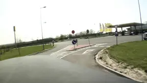 2 Hot Lesbians Have Sex in the Car