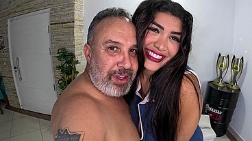 Ela tocou a campanhia e quando abri ela me disse só quero foder - Maju Fagundes