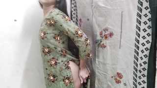 Seks kasar &#8211; assfuck kasar untuk faraj ketat tetek kecil India pelacur