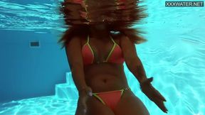 French model takes it underwater for a good time - double-quoted!