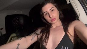 passagero nao tinha o dinheiro pra paga a uber entao pagou com a rola mesmo ainda teve uma viagem de volta pra casa com ela