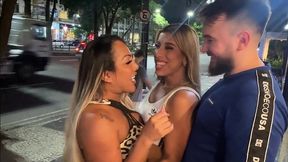 estava na academia quando eu encontrei um gostoso e resolvi levar ele pra casa pra fuder com minha melhor amiga e eu