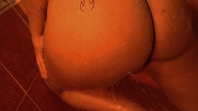 Bare & Wet: the Ultimate Shower Experience