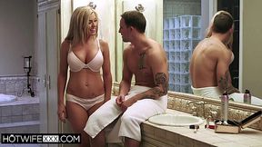 Hottie milf Parker Swayze with a young lover was able to feel all the delights of hard sex again