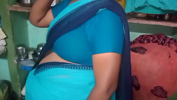 Indian aunty saree changing porn video