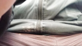 Sıcakkanlı Hintli eşcinsel erkekler, derin boğazdan yapılan oral seks ve yüz boşalmasıyla birlikte korunmasız anal ilişkiye giriyorlar.