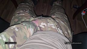 German Dirtytalk! Muscular soldier is totally horny and jerks off his huge cock