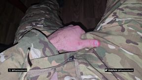 German Dirtytalk! Muscular soldier is totally horny and jerks off his huge cock