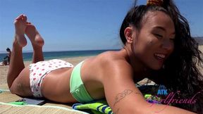 Behind the scenes fun kicking it on beach with Kimmy Kimm giving a blowjob