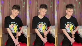 quick dorm jerk makes 23cm cock squirt everywhere