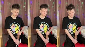 quick dorm jerk makes 23cm cock squirt everywhere