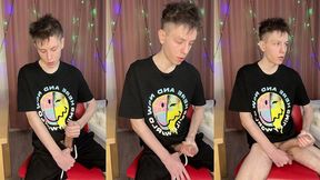 quick dorm jerk makes 23cm cock squirt everywhere