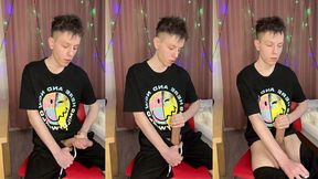 quick dorm jerk makes 23cm cock squirt everywhere