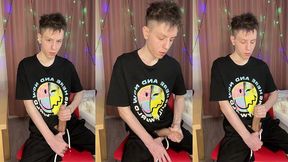 quick dorm jerk makes 23cm cock squirt everywhere