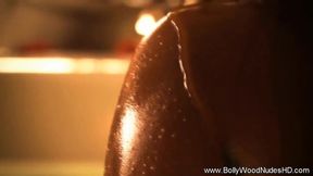 Indian Babe Looks Amazing Nude Here