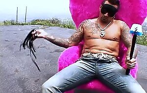 Samantha Roxx Bonet si fa scopare la figa e il culo da due cazzi duri