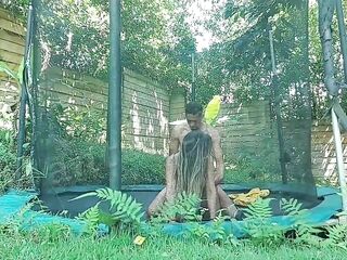 ANTONELLA, SMALL AND HOT HOTWIFE SCREWS HIS ALLY IN THE BACKYARD OF HER ABODE