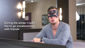 maskurbate: Exploring Vince's Muscular Body