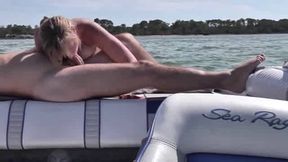 a poil sur le bateau il ne me resiste pas