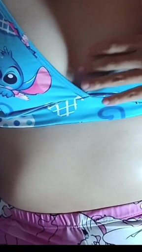 COLLEGE GIRL TOUCHES HER RICH VAGINA AND PUSSY   Clip 1