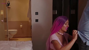 The sweet girl has sex before going to a photoshoot