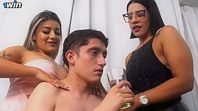Naty Delgadd0 & Kylei Elih Threesome